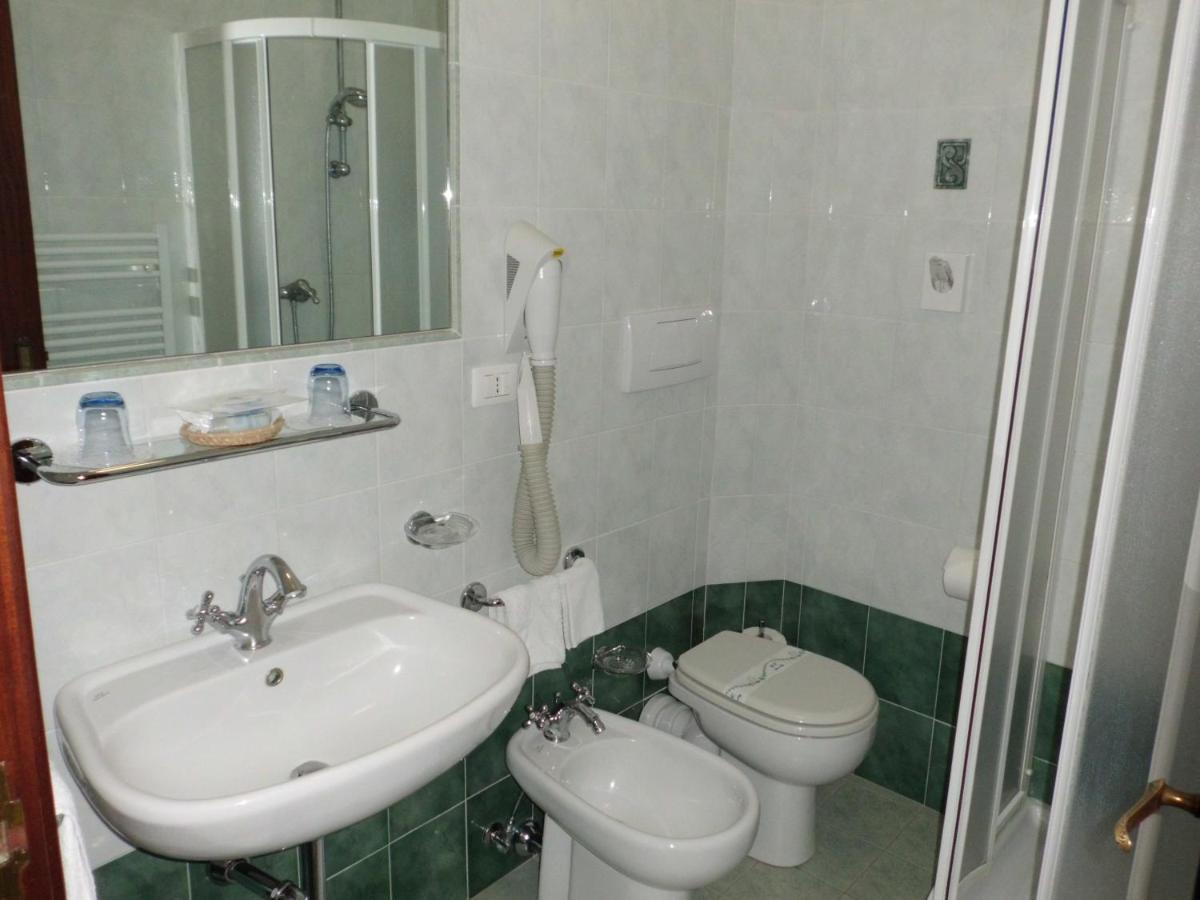 Fegina 3 Deluxe Bedrooms & Bathrooms مونتيروسّو ال ماري المظهر الخارجي الصورة
